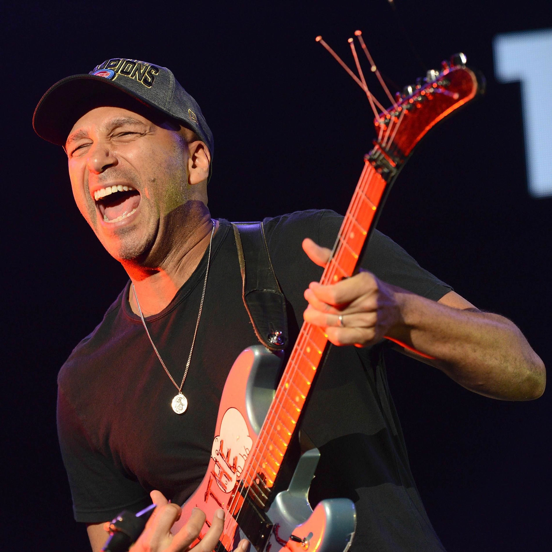 audioslave guitarist