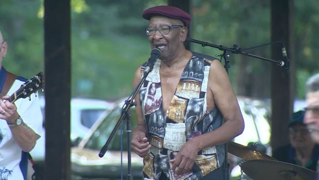 Exploring the Soulful Sounds of Mississippi Blues Singers