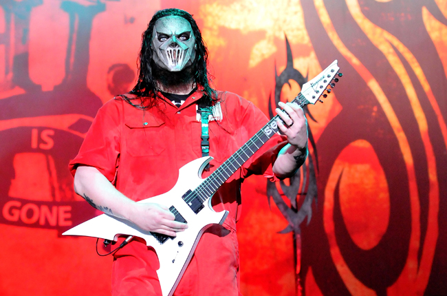 Unveiling the Mastery of Slipknot’s Lead Guitarist