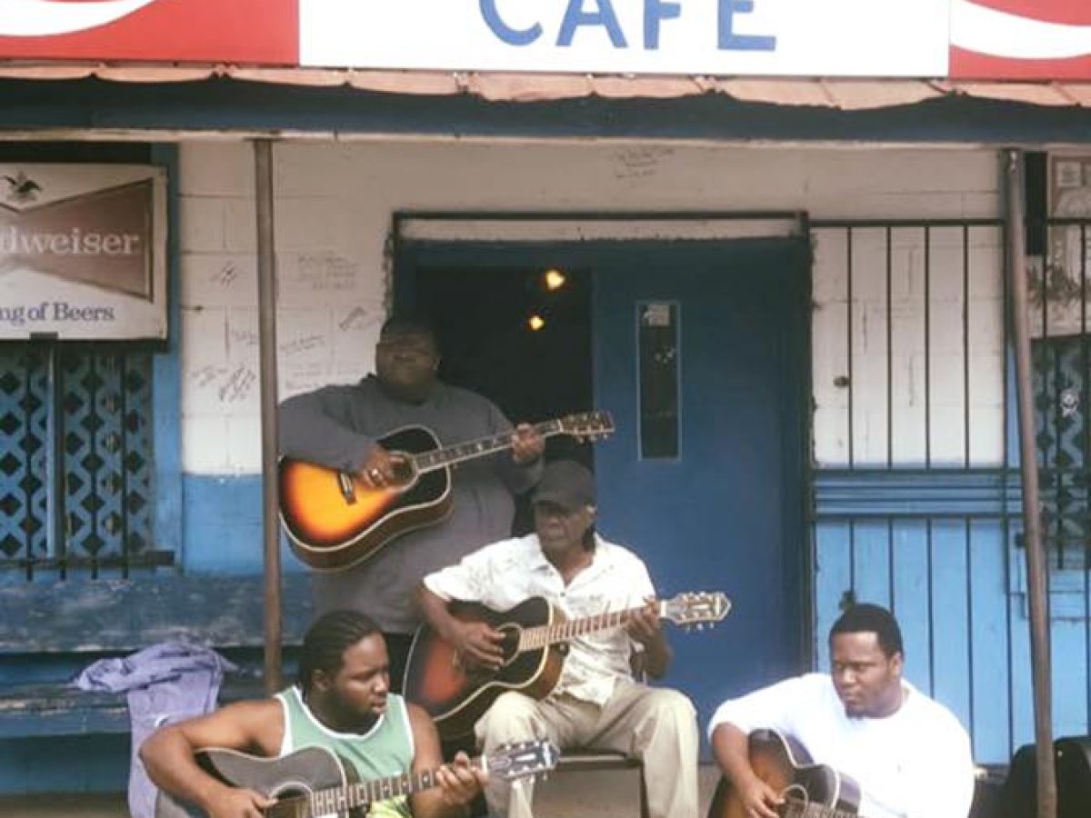 The Best Blues Artists Today: Keeping the Blues Alive with Soulful Sounds