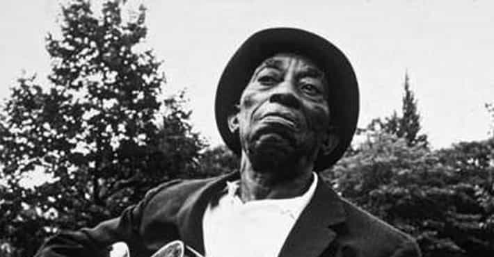 Exploring the Timeless Legacy of Country Blues Singers