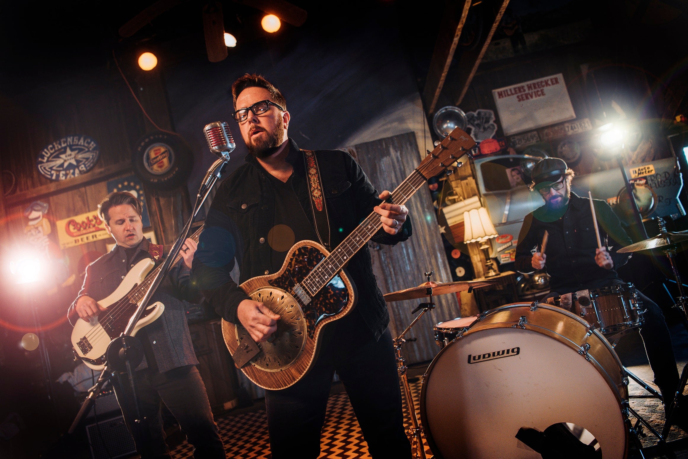 Exploring the Vibrant World of Modern Blues Bands