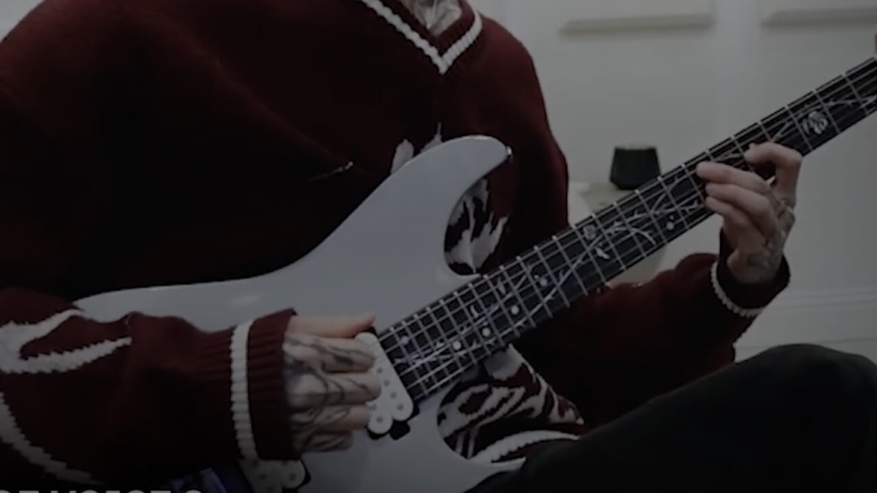 tim henson guitarist